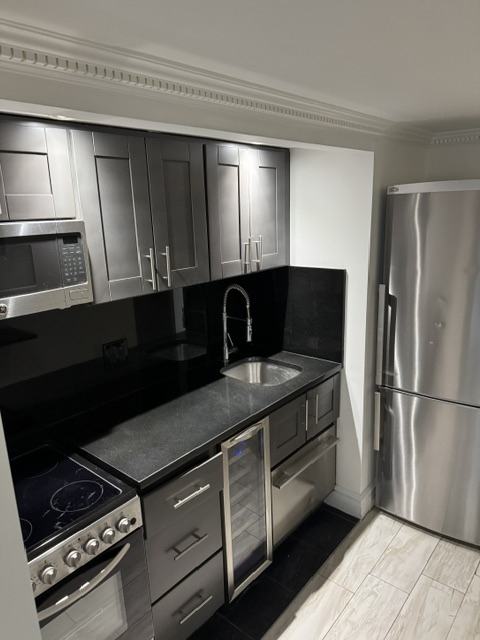345 East 53rd Street - Photo 5