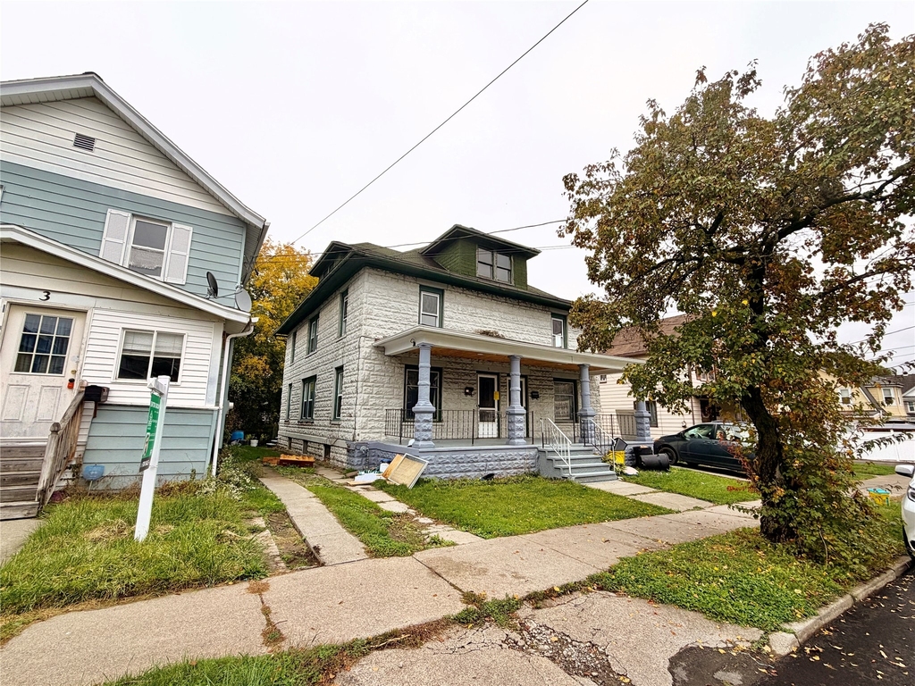 5 Harrison Avenue - Photo 1