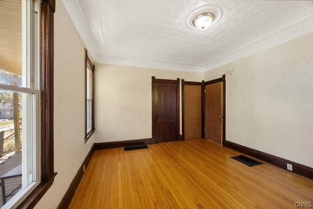 903 Willis Avenue - Photo 6