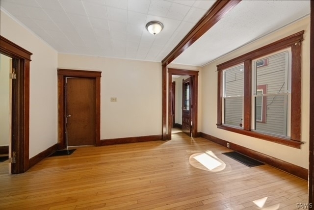 903 Willis Avenue - Photo 3