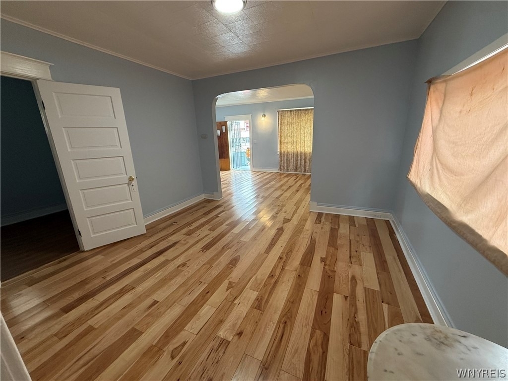 863 Walden Avenue - Photo 11
