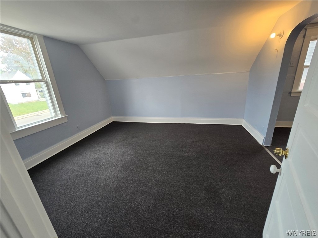 863 Walden Avenue - Photo 19