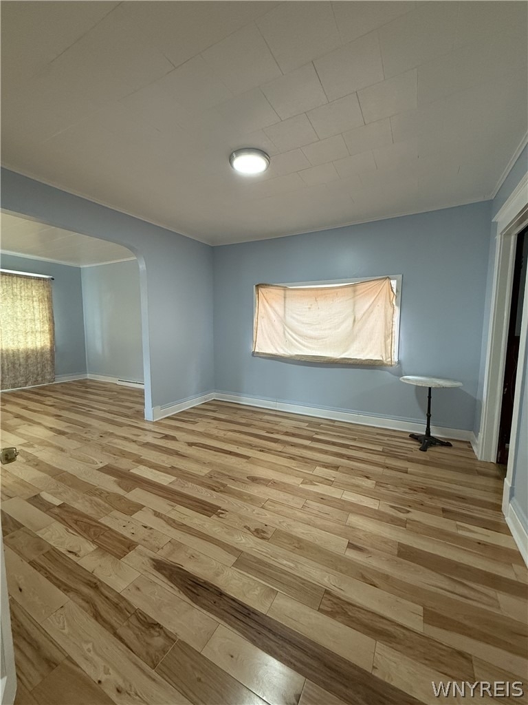 863 Walden Avenue - Photo 5