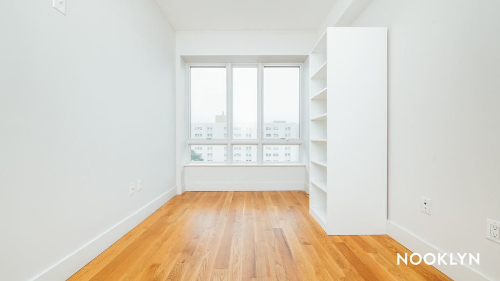 880 Dekalb Ave 11221 - Photo 7