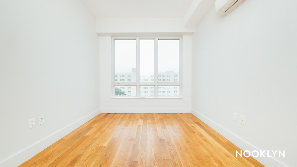 880 Dekalb Ave 11221 - Photo 5