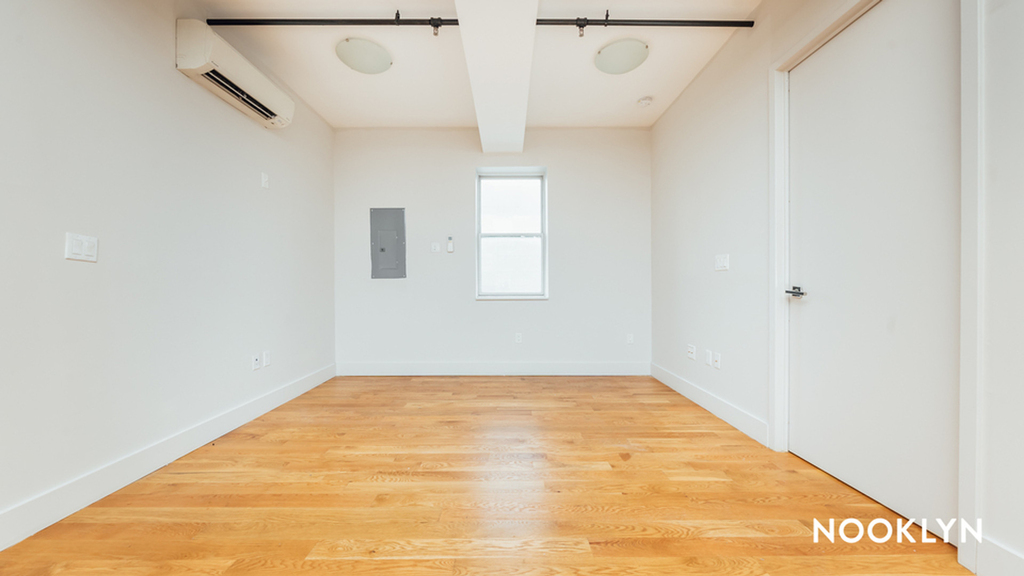 880 Dekalb Ave 11221 - Photo 8