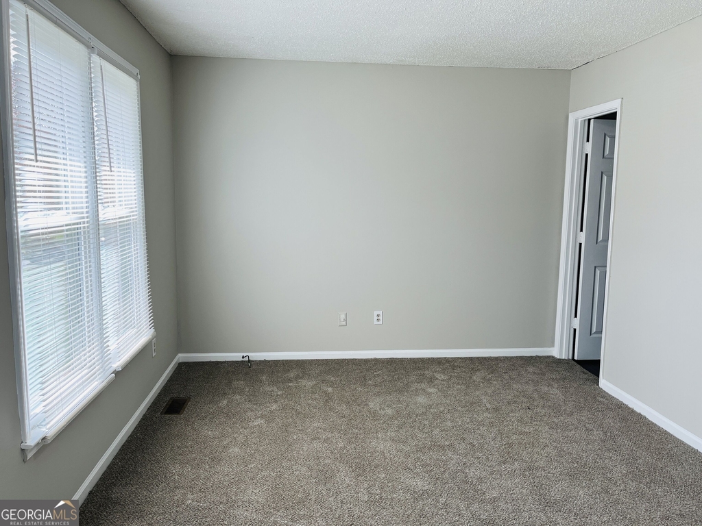 675 Redland Drive - Photo 18