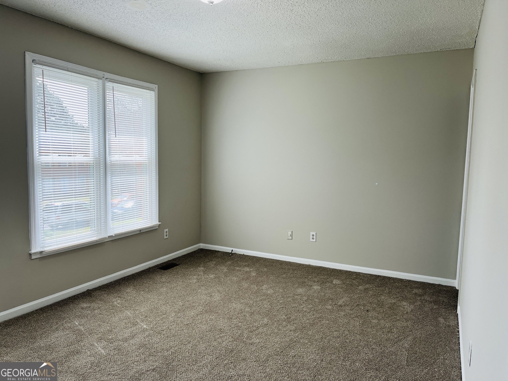 675 Redland Drive - Photo 17