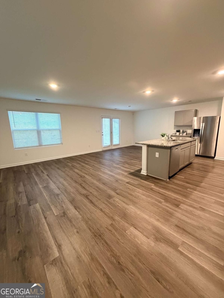 274 Coastal Drive - Photo 3
