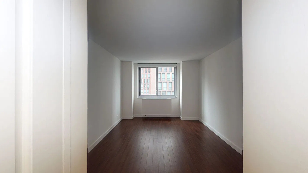 East 34th Street - Photo 1