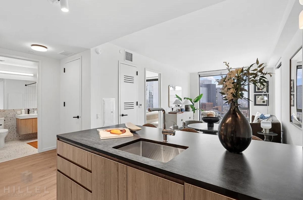 Willoughby Street - Photo 7
