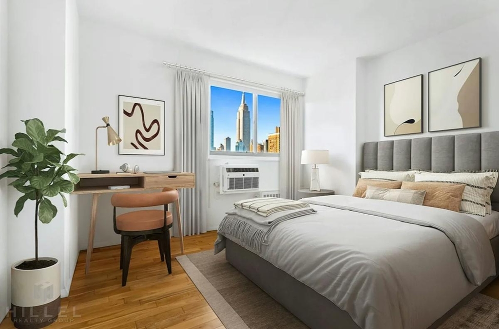 Second Avenue - Photo 1