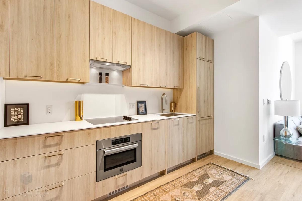 Vanderbilt Avenue - Photo 2