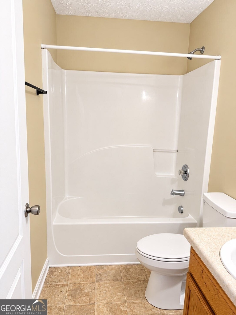 5542 Pineridge Court - Photo 17
