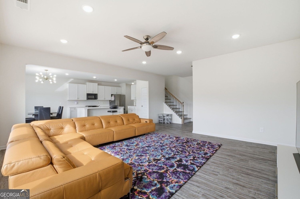 95 Royal Oaks Drive Ne - Photo 11