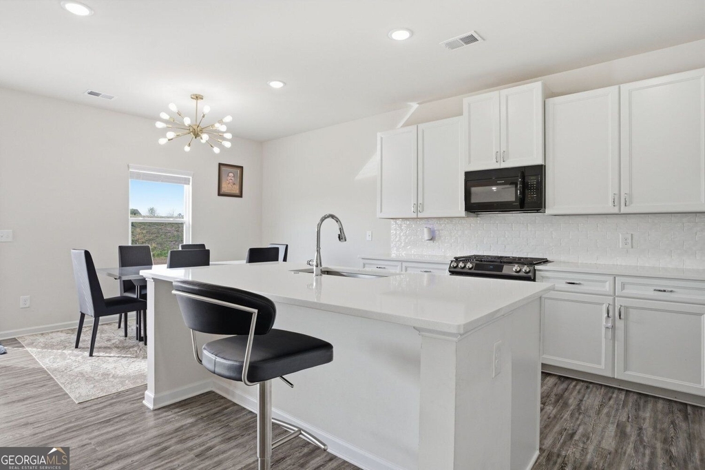 95 Royal Oaks Drive Ne - Photo 2