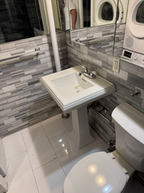 345 West 53rd Street - Photo 14