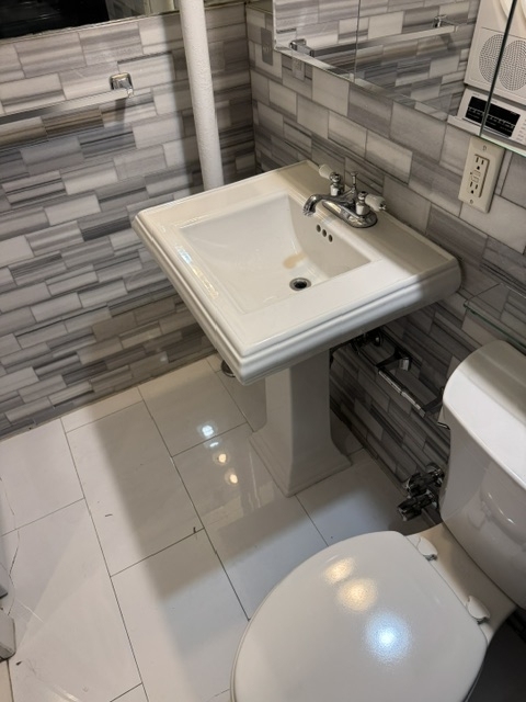 345 West 53rd Street - Photo 13