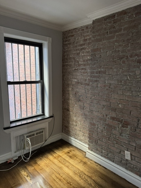 345 West 53rd Street - Photo 5