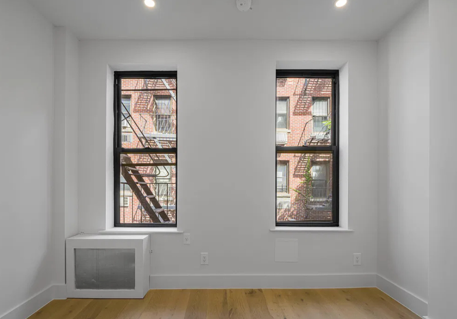255 West 15th Street - Photo 2