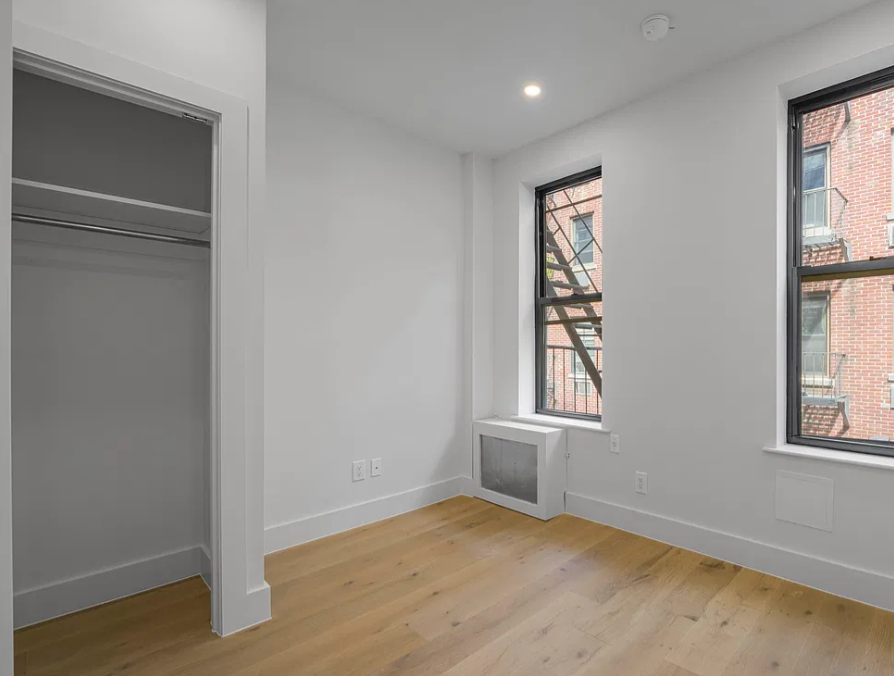 255 West 15th Street - Photo 4