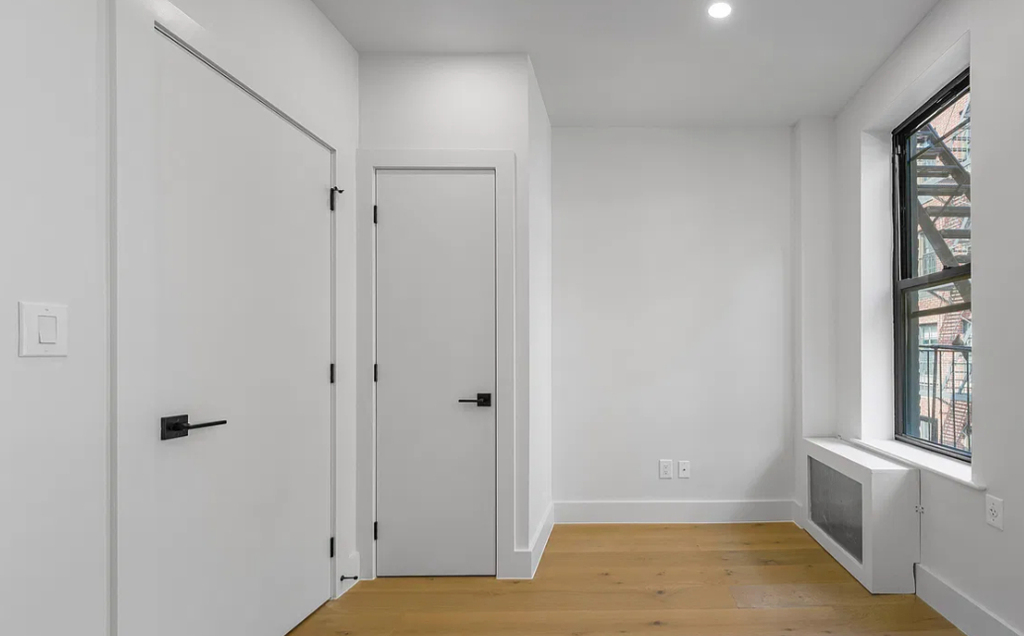 255 West 15th Street - Photo 3