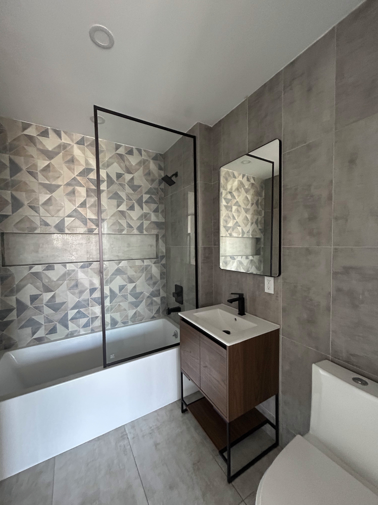 350 Meeker Avenue - Photo 3