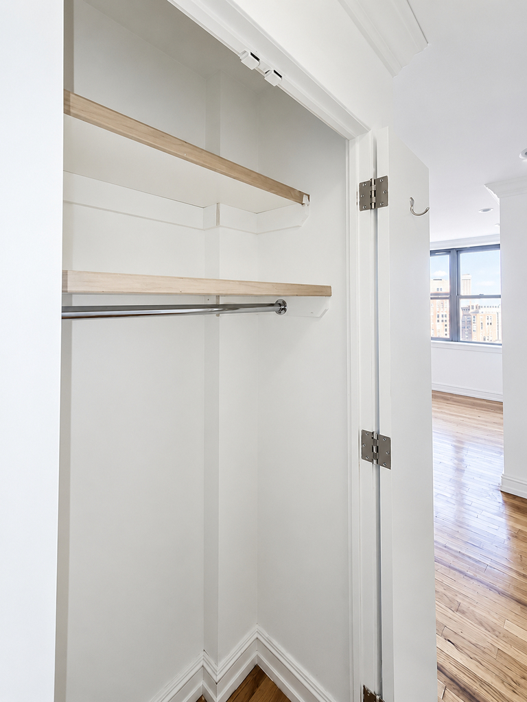 East 36th Street - Photo 2
