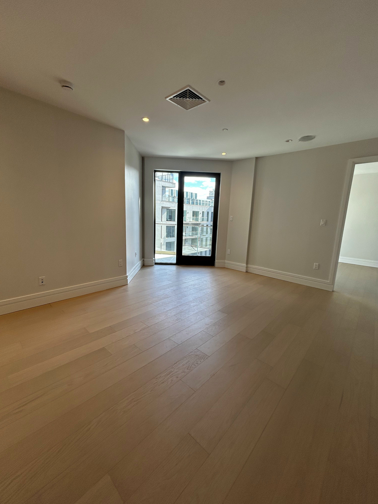 960 Franklin ave #713 - Photo 2