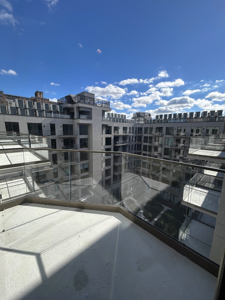 960 Franklin ave #713 - Photo 4