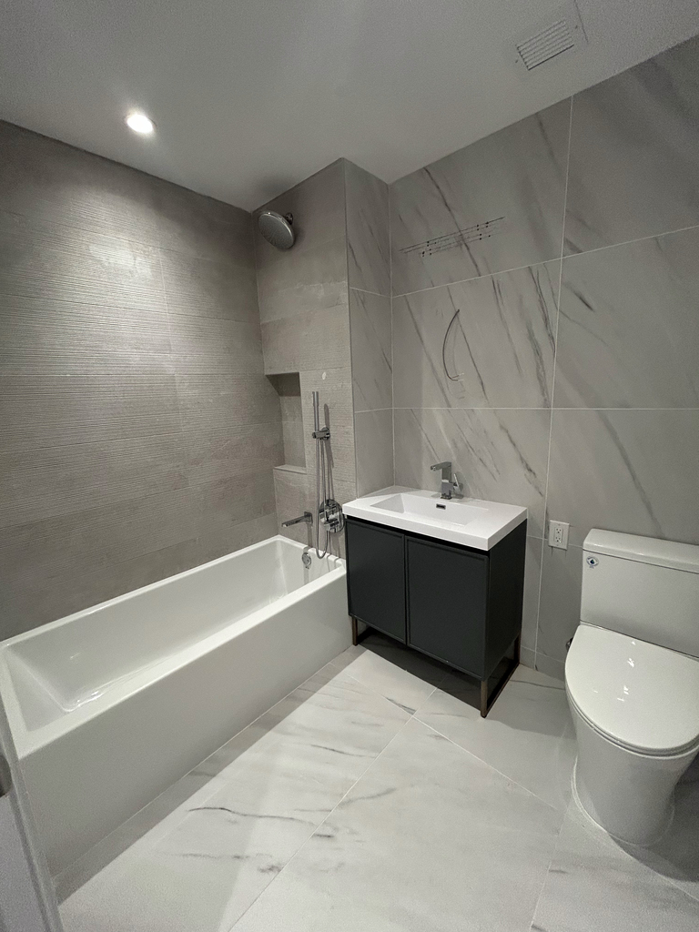 960 Franklin ave #713 - Photo 5