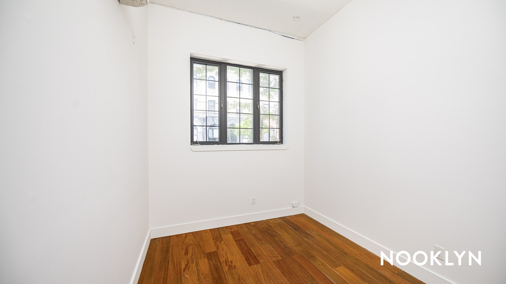 228 Kingsland Ave 11222 - Photo 7