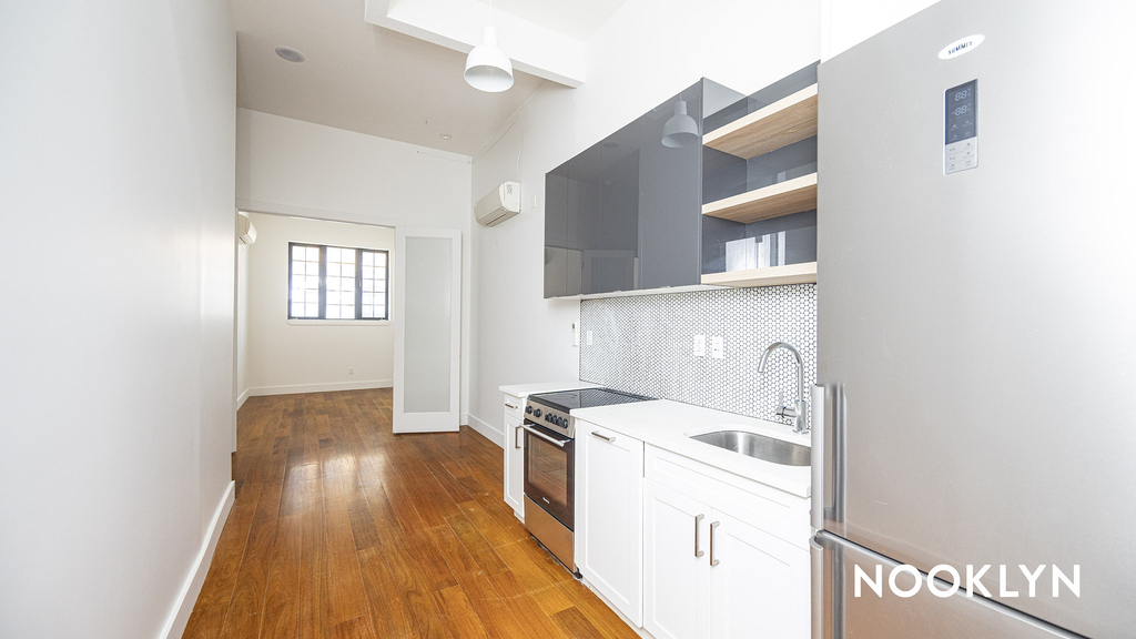228 Kingsland Ave 11222 - Photo 0