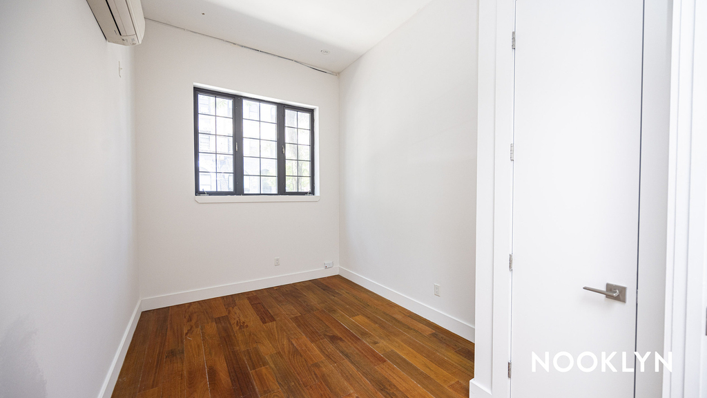 228 Kingsland Ave 11222 - Photo 9