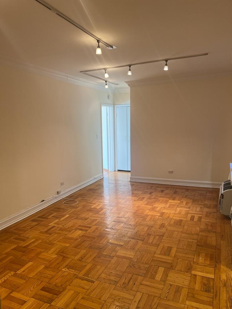 West 79th Street - Photo 5