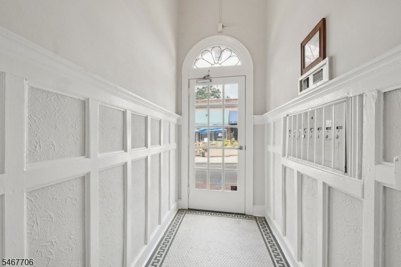 166 Maplewood Ave - Photo 14