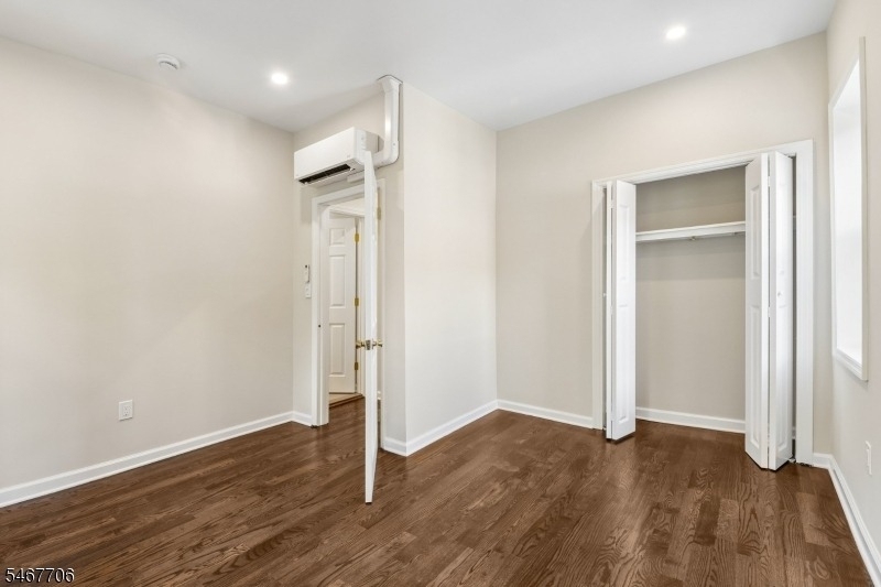 166 Maplewood Ave - Photo 7