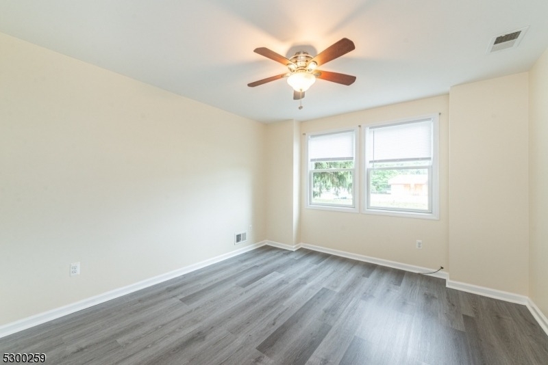 21 Walsh Rd - Photo 5
