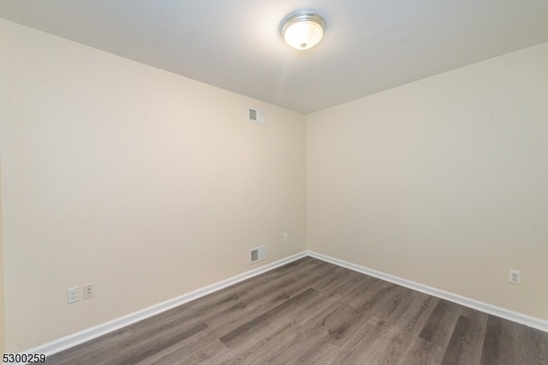 21 Walsh Rd - Photo 10