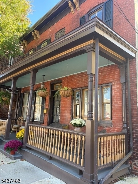 65 Coryell St - Photo 2