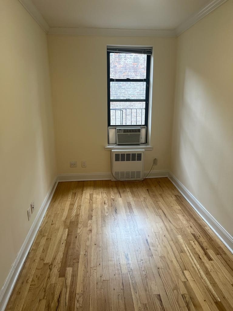  E 76 St / 3rd Avenue - Photo 5