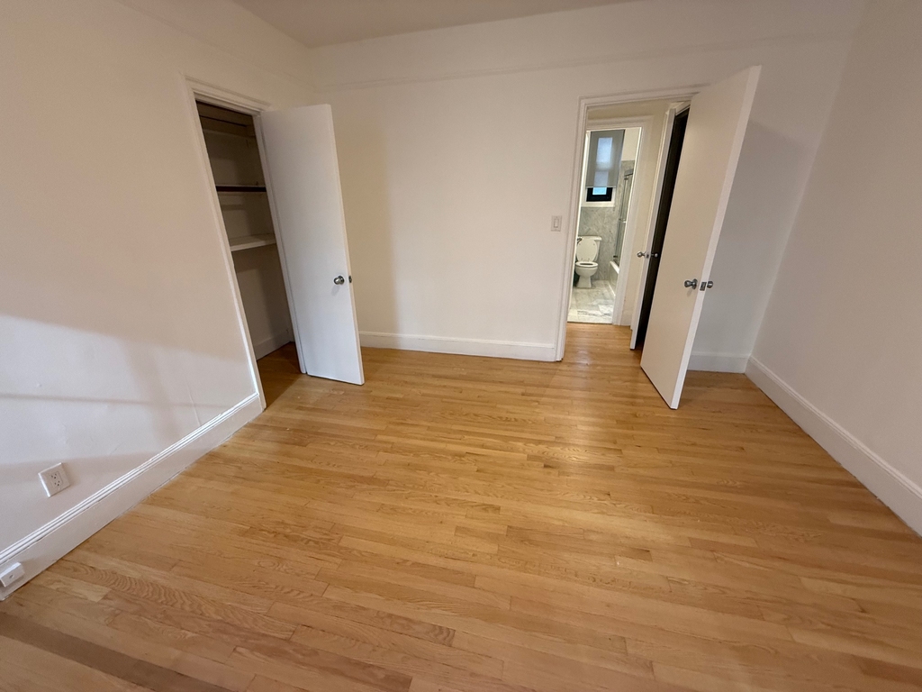 146 West 79th Street - Photo 6