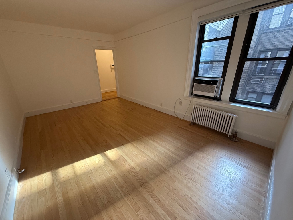 146 West 79th Street - Photo 8