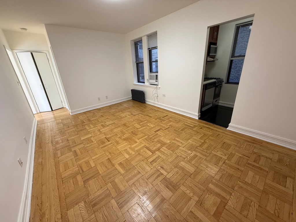 146 West 79th Street - Photo 5