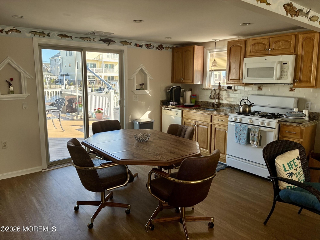 3456 Jefferson Avenue - Photo 2