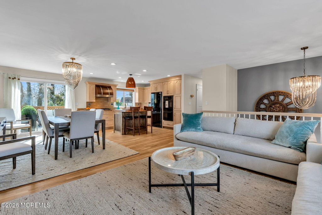 2412 Homestead Avenue - Photo 3