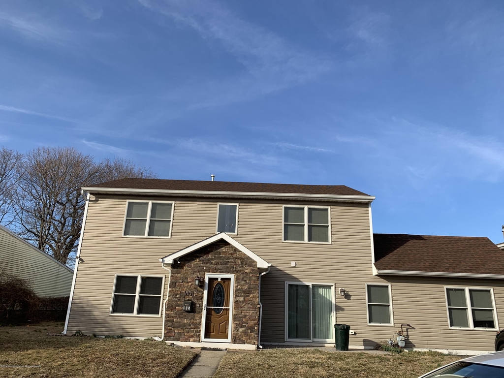 185 Norgrove Avenue - Photo 0
