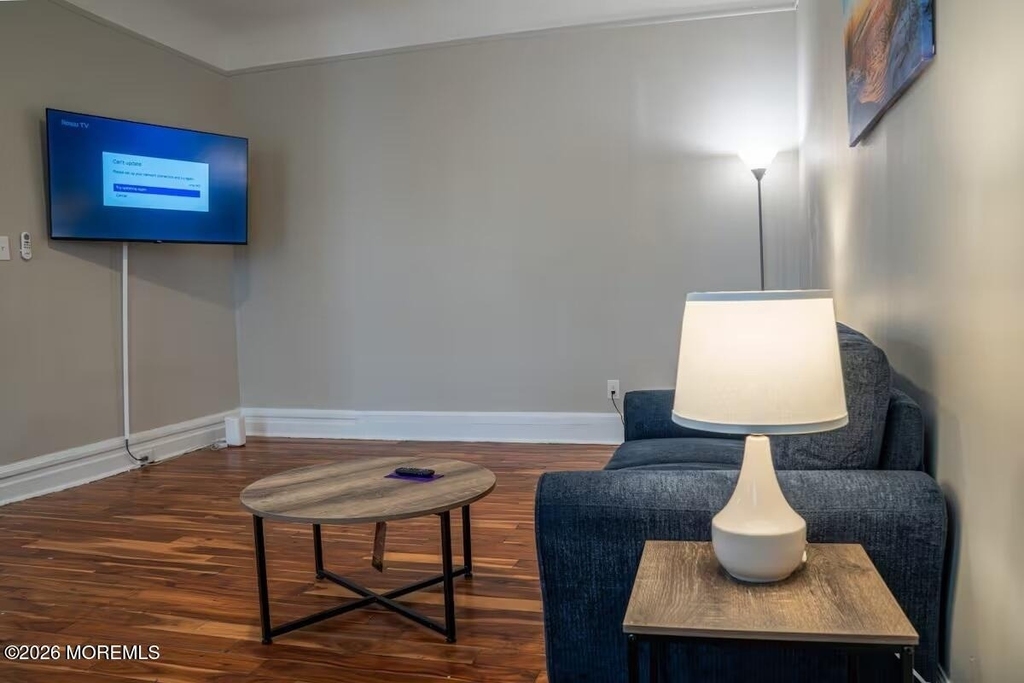287 Westwood Avenue - Photo 4