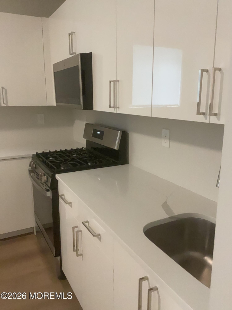 1376 Alvarado Avenue - Photo 11