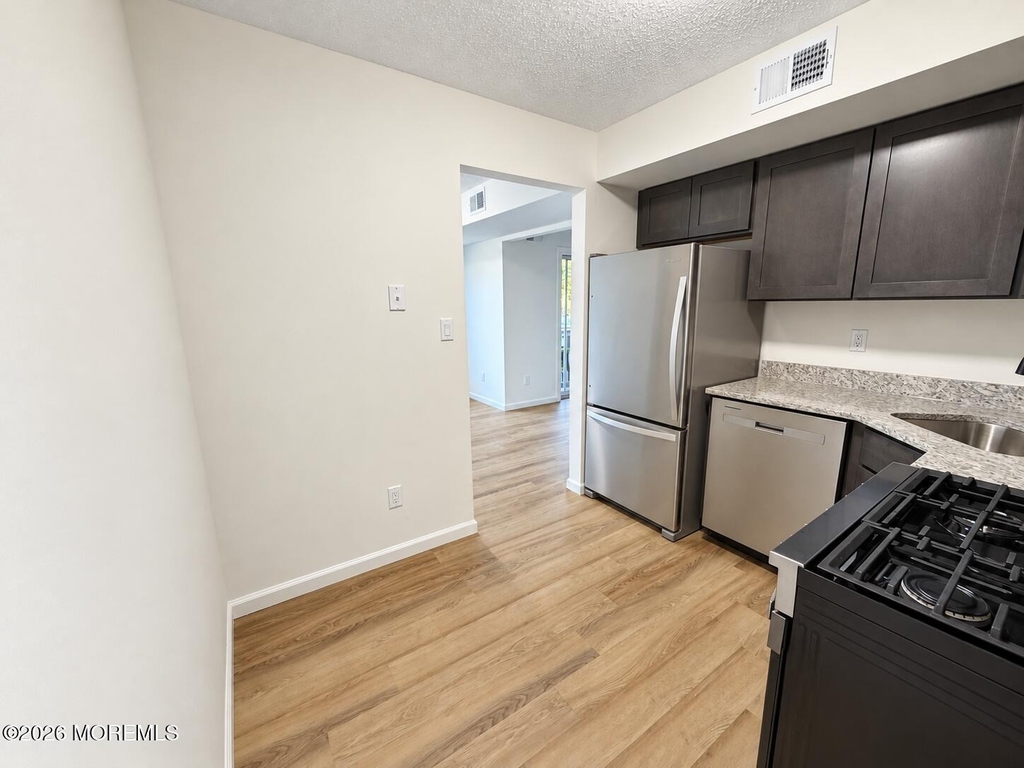 49 Diane Drive - Photo 9